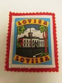 Lovisa Loviisa-kangasmerkki / matkailumerkki / hihamerkki / badge -pohjaväri punainen