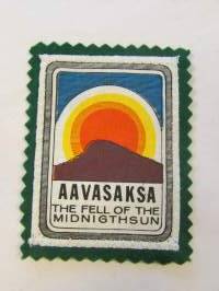 Aavasaksa the fell of the midnigth sun-kangasmerkki / matkailumerkki / hihamerkki / badge -pohjaväri vihreä