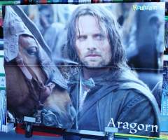 Juliste - Koululainen-lehden keskiaukeama: 2 eri julistetta samassa, kaksipuoleinen - Aragorn ja kaksi söpöä koiranpentua