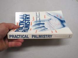 Practical palmistry (käytännöllinen kädestäennustaminen, oppikirja)