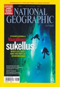 National Geographic Suomi 2010 N:o 8. Vaarallinen sukellus; Singaporen muutos; Lihansyöjäkasvit; Brasilian taikahiekat.  Katso muut aiheet/sisältö kuvasta.