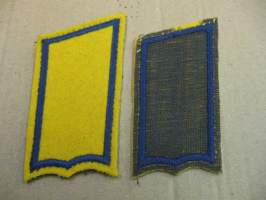 SA-kauluslaatat, pari - Rakuuna  (kelta-sininen)   musta  tukikangas n. 8 cm (käytetyt)