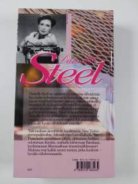 Steel-paketti (2-kirjaa) : Sormus - Menneisyyden tuulet, - Bettinan rakkaudet ; Palomino - Toinen rakkaus - Kesän loppu