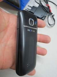 Nokia 2730 matkapuhelin / cell phone