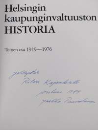 Helsingin kaupunginvaltuuston historia, Toinen osa - 1919-1976 (signeerattu, tekijän omiste)