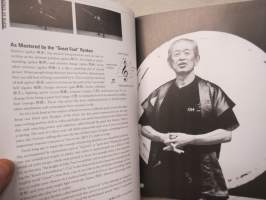 The Essence of Budo - The Secret Teachings of the Grandmaster Masaaiki Hatsumi
