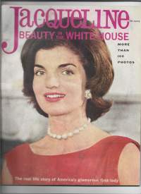 Jacqueline Kennedy: Beauty in the White House Tapa blanda –   1961de William H. A Carr (Author)