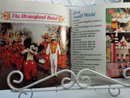 The Official Album of Disneyland / Walt Disney World v.1980