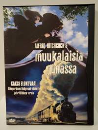 dvd Muukalaisia junassa - kaksi versiota samalla levyllä