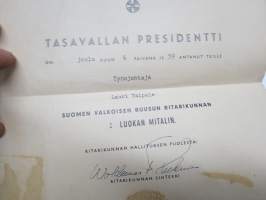 Suomen Valkoisen Ruusun Ritarikunnan I luokan mitali -myöntökirja 6.12.1959, Lauri Taipale