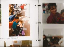 Onnistunut loma alkaa   valokuva matkakertomus Limassol, Israel, Egybti, Syria, 1990- luvun alku  170  kpl  valokuva-albumi 31x35  cm, paino 1,9 kg