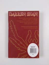 Darren Shan 2 - Vampyyrin oppipoika (UUSI)