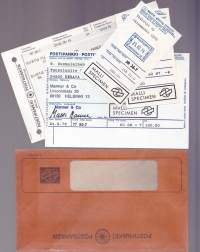 Postipankin postisiirron esittelymateriaalia 1976 - kuori ja kolmen maksusuorituksen sekä tiliotteen specimen - esitteet.