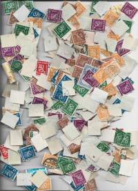 Löytöerä kotimaisia postimerkkejä   postimerkki