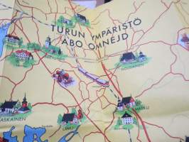 Turku - Åbo matkailukartta 1972, mukana monikielinen selostusosa sekä erillinen kaksipuolinen kartta taskukokoisessa kansiossa, osin hauskoja piirroskuvia
