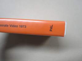 Timberjack - Corporate Video 1973 - 1990-luvun alun video Timberjackin valmistamista työkoneista (Skidder?), pituus noin 12 min.