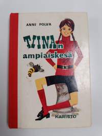 Tiina -paketti (16 kirjaa) :  Tiina aloittaa oppikoulun ; Tiina toimii ; Tiina ei pelkää ; Tiinalla on hyvä sydän ; Tiina epäilee Juhaa ; Tiina seikkailee ; Tiina...