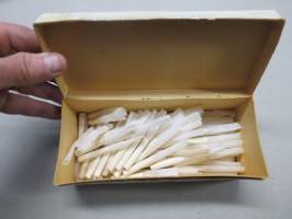 Tupakkatehdas Kerho Oy, Viipuri - 11 - Savukehylsyjä -vajaa pakkaus, kansi avattu
