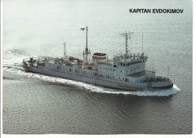 Kapitan Evdokimov jokijäänmurtaja 1983 - laivaesite A5 koko  tekniset tiedot takana