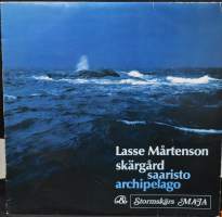 Lasse Mårtenson: Saaristo