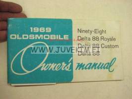 Oldsmobile 1969 Ninety-Eight, Delta 88 Royale, Delta 88 Custom, Delta 88 -owner´s manual + auton mukana tullut alkuperäinen Protect-O-Plate