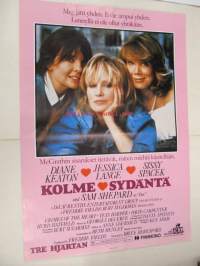 Kolme sydäntä - Tre hjärtan -elokuvajuliste, Diane Keaton, Jessica Lange, Sissy Spacek, Bruce Beresford
