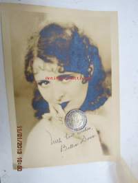 With best wishes Billie Dove -ihailijakuva 1920-luvulta, nimikirjoitus ei alkuperäinen