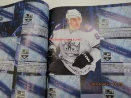 NHL / LNH Hockey 2011-12 Sticker Album / Album D´Autocollants -tarrakirja
