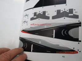 Build your own Formula 1 racing car - Team McLaren Mercedes MP4-13 Paper Model Booklet -askartelusarja