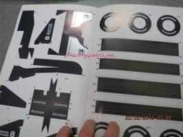 Build your own Formula 1 racing car - Team McLaren Mercedes MP4-13 Paper Model Booklet -askartelusarja