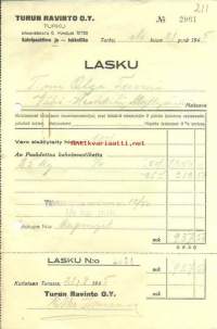Turun Ravinto Oy/Kauppias Tuomi  Turku 21.8.1945, lasku  - firmalomakeOstolupa N:o kupongit , Paahdettua kahvinvastiketta