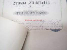 Afgångsbetyg från Privata Flickskolan i Fredrikshamn - Att eleven Paulinen Mutreich, född 6.12.1862... -erotodistus, allekirjoittanut Huulda von Schoultz