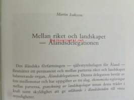 Åland i utveckling - Festskrift utgiven av Ålands landting med anledning av självstyrelsens 60-årsjubileum den 9 juni 1982.