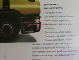 Scania T-ohjaamo -  Erittäin käytännöllinen näyttävä sis. mm; Tuntuma, hyvä ilmasto kaikissa ilmastoissa.