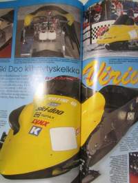 Vauhdin Maailma 1996 nr 2 -mm. Formula 1 maailman kuulumiset, Heavy Metal Bruce Kimmenin sikanopea malmikasa, Enfield Bullet 500 tehty siellä sun täällä, Aarno
