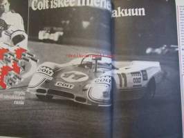 Vauhdin Maailma 1972 nr 4 -mm. Saksan uusi hopeanuoli, Uusi Renault 12 Gordini, Bill Sirois voitti jälleen, Simca 1000 Rallye 1, Tuiskusta tuuleen suosta