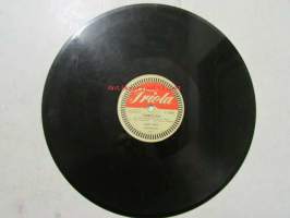 Triola - Zambesi foksi / Janne parka foksi, Olavi Virta orkestereineeni  -savikiekkoäänilevy, 78 rpm (T 4263)