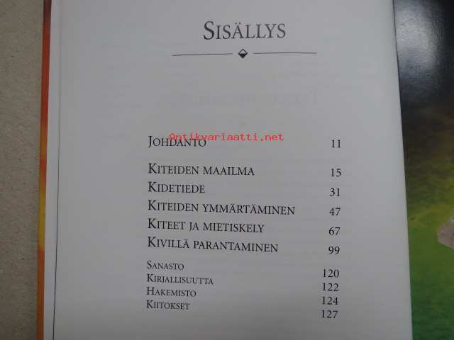Parantavat Kivet Liz Simpson Kunto Hyv Antikvariaatti