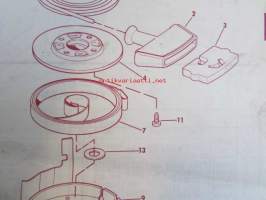 Evinrude 1974 Parts book 9.9 HP (First in outboards), katso tarkemmat mallimerkinnät kuvista.