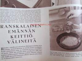 Kotiliesi 1958 nr 22 -mm. Talvikauden ruokalista, Ranskalaisen emännän keittiövälineitä, Tyttäret lähtee koulujuhlaan, Lapsen ensimmäinen vuosi,