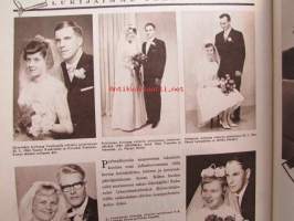 Kotiliesi 1965 nr 12  kesäkuu 1965. Kannessa tyttöjä kansallispuvuissaan. -mm. Sinikelloniityn pikkuinen Pompom, älkää sanoko meitä suomalaissälleiksi