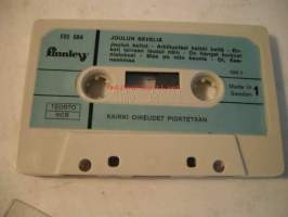 kasetti  joulun säveliä