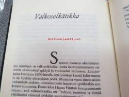 Ne palaavat (uhanalaisia eläinlajeja Suomessa, vainoamisen &amp; ko. lajien metsästyksen historiaa ja nykypäivää)