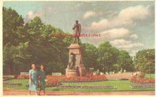 Runebergin patsas Helsinki, postikortti  - paikkakuntakortti kulkematon