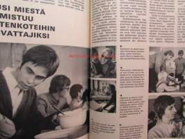 Kotiliesi 1970 nr 24 -mm. 6 Miestä valmistuu lastenkoteihin kasvattajiksi, Kuorikosken kirkonrakentajat Kaustiselta, Simone de Beauvoir ja vanhuus,