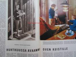Kotiliesi 1964 nr 8 -mm. Trikooteollisuuden kevättä ja kesää, Sigyn Alenius Tanskalaisen perheen harrastehuone, Erillinen lukio unohdettu koulumuoto,