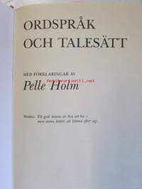 Ordspråk och talesätt - Sanat, kieli ja puhetapa