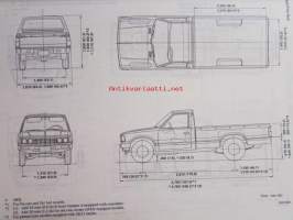 Nissan Pick-up model 720 series Service manual supplement I - korjaamokäsikirjan lisäosa, katso kuvista tarkemmin sisältöä