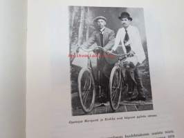 Kuolemajärvi - Historia, muistelmia ja kuvauksia - sisältää matrikkelin Kuolemajärven sankarivainajista