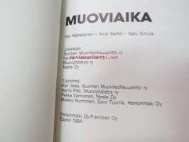Muoviaika - kertomus aineesta nimeltä muovi